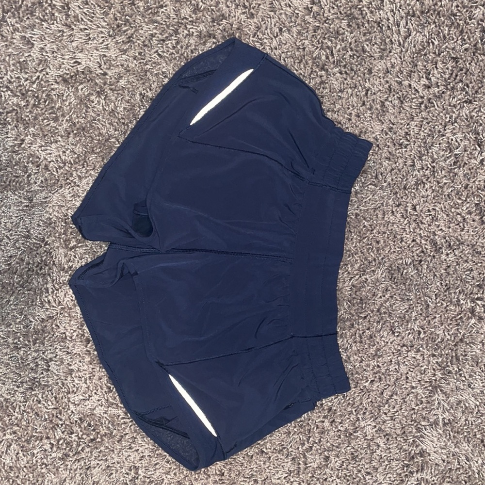 LULULEMON hotty hots - 2.5 in. - navy blue